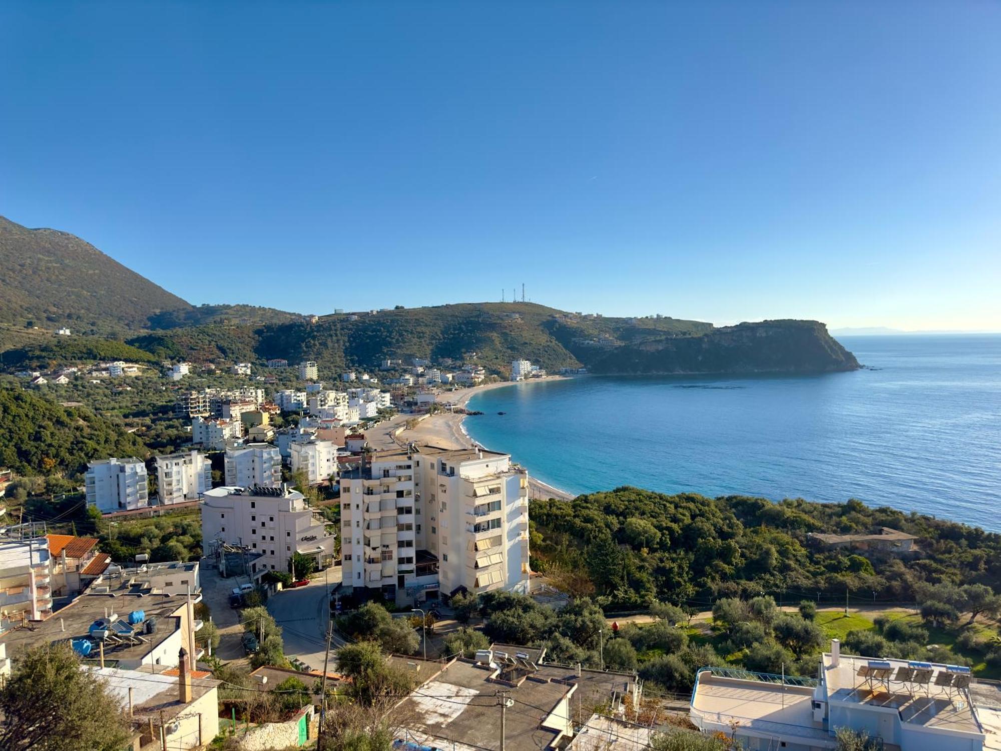 Roumers Himara Екстериор снимка